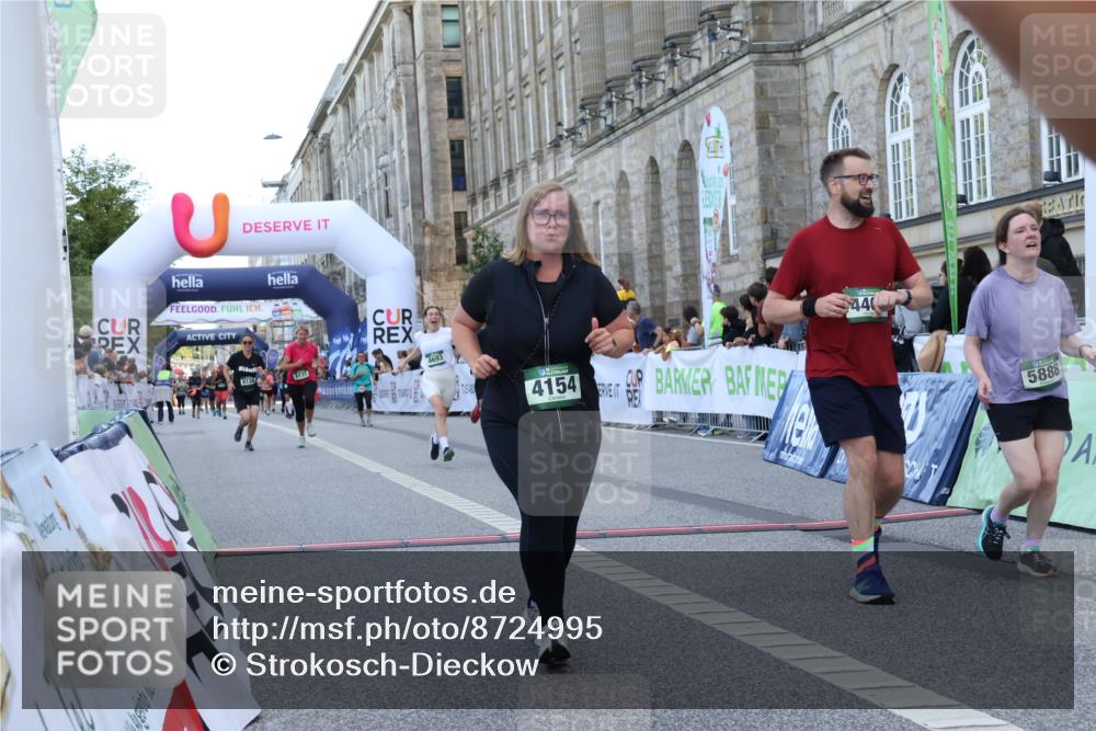 07.09.2025 - BARMER Alsterlauf Strokosch-Dieckow http://msf.ph/oto/8724995 07.09.2025 10:17:17 Ziel 3808, 3933, 4154, 4402, 4534, 4693, 4765, 5163, 5888, 8131, 8138 meine-sportfotos.de