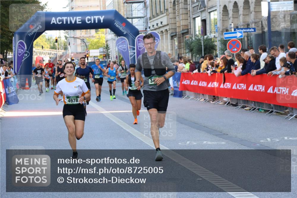 07.09.2025 - BARMER Alsterlauf Strokosch-Dieckow http://msf.ph/oto/8725005 07.09.2025 09:47:36 Ziel 2081, 2278, 2584, 3465, 4602, 4731, 4884, 4946, 4977, 5423, 5745, 5757, 5917, 6015, 6016, 6131, 8009, 8275, 8293, 8469 meine-sportfotos.de