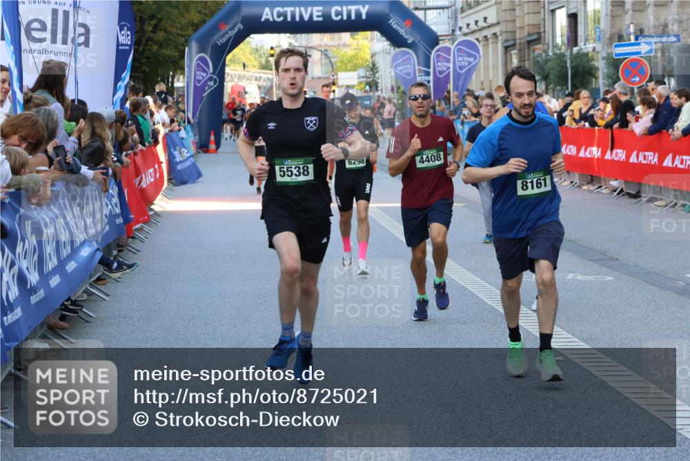 07.09.2025 - BARMER Alsterlauf Strokosch-Dieckow http://msf.ph/oto/8725021 07.09.2025 09:47:30 Ziel 2081, 2121, 2278, 2584, 3465, 3650, 3974, 4034, 4182, 4602, 4731, 4884, 4946, 4977, 5043, 5423, 5745, 5757, 5917, 5966, 6015, 6016, 6131, 8009, 8275, 8293, 8391 meine-sportfotos.de