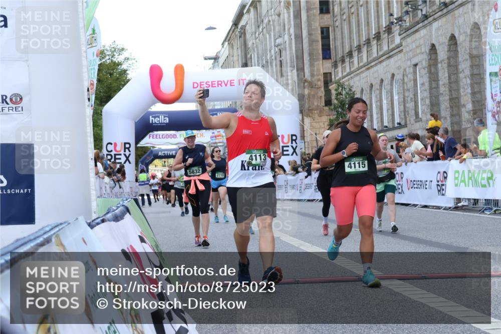 07.09.2025 - BARMER Alsterlauf Strokosch-Dieckow http://msf.ph/oto/8725023 07.09.2025 10:17:35 Ziel 2447, 2448, 2461, 2555, 2718, 4065, 4113, 4115, 4492, 4650, 4995, 5232, 5832, 6292 meine-sportfotos.de