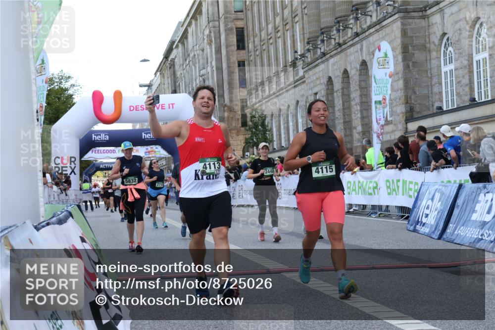 07.09.2025 - BARMER Alsterlauf Strokosch-Dieckow http://msf.ph/oto/8725026 07.09.2025 10:17:35 Ziel 2447, 2448, 2461, 2555, 2718, 4065, 4113, 4115, 4492, 4650, 4995, 5232, 5832, 6292 meine-sportfotos.de