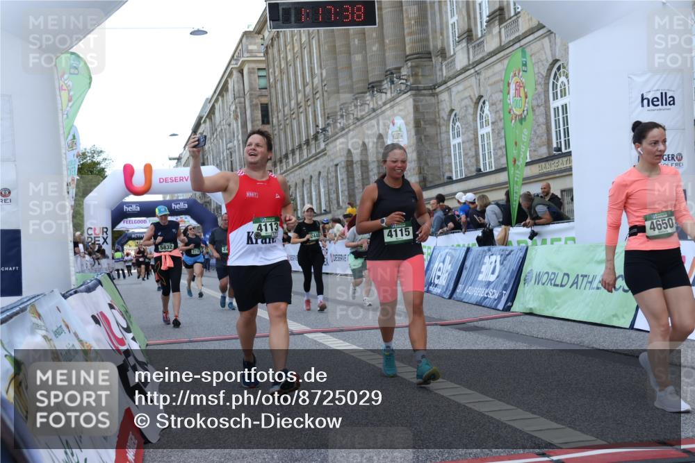07.09.2025 - BARMER Alsterlauf Strokosch-Dieckow http://msf.ph/oto/8725029 07.09.2025 10:17:36 Ziel 2031, 2222, 2447, 2448, 2461, 2555, 2718, 4065, 4113, 4115, 4492, 4650, 4995, 5232, 5832, 6292 meine-sportfotos.de