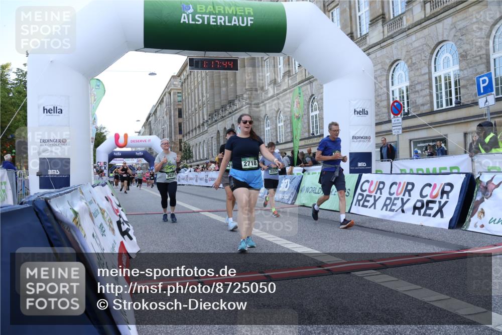 07.09.2025 - BARMER Alsterlauf Strokosch-Dieckow http://msf.ph/oto/8725050 07.09.2025 10:17:43 Ziel 2031, 2222, 2268, 2447, 2448, 2555, 2718, 2720, 4109, 4680, 5232, 5832, 6292 meine-sportfotos.de