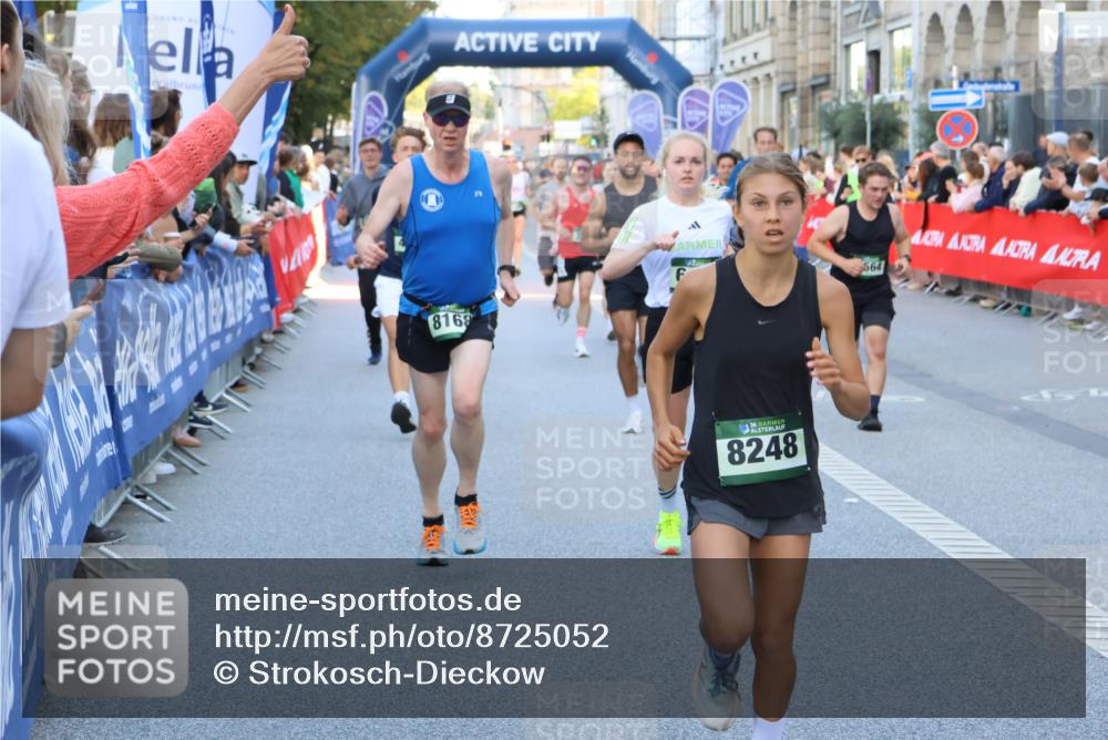 07.09.2025 - BARMER Alsterlauf Strokosch-Dieckow http://msf.ph/oto/8725052 07.09.2025 09:47:19 Ziel 2121, 2656, 3484, 3650, 3974, 4034, 4182, 4212, 4731, 4977, 4978, 5043, 5745, 5966, 6131, 8391, 8454 meine-sportfotos.de