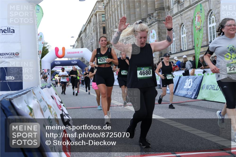 07.09.2025 - BARMER Alsterlauf Strokosch-Dieckow http://msf.ph/oto/8725070 07.09.2025 10:17:52 Ziel 2066, 2268, 2470, 2720, 2858, 2946, 3231, 3304, 3793, 3811, 4109, 4324, 4325, 4396, 4680, 4758, 5547 meine-sportfotos.de