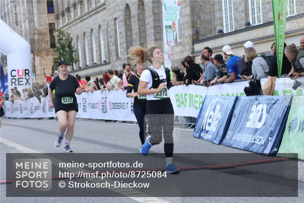 07.09.2025 - BARMER Alsterlauf Strokosch-Dieckow http://msf.ph/oto/8725084 07.09.2025 10:18:02 Ziel 2066, 2858, 3372, 3811, 4447, 5237, 5545, 5680, 8082 meine-sportfotos.de