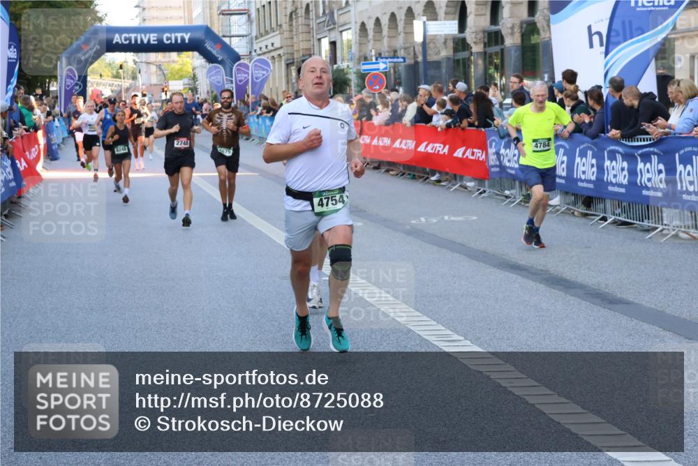07.09.2025 - BARMER Alsterlauf Strokosch-Dieckow http://msf.ph/oto/8725088 07.09.2025 09:47:13 Ziel 2121, 2656, 3484, 3650, 3974, 4034, 4068, 4212, 4408, 4524, 4978, 5043, 5538, 5966, 6298, 6321, 8391, 8454 meine-sportfotos.de