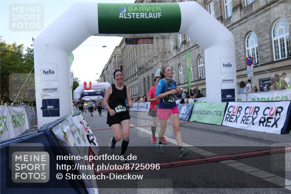 07.09.2025 - BARMER Alsterlauf Strokosch-Dieckow http://msf.ph/oto/8725096 07.09.2025 10:18:07 Ziel 3372, 4447, 4790, 4791, 5032, 5237, 5545, 5632, 5680, 5946, 8082 meine-sportfotos.de