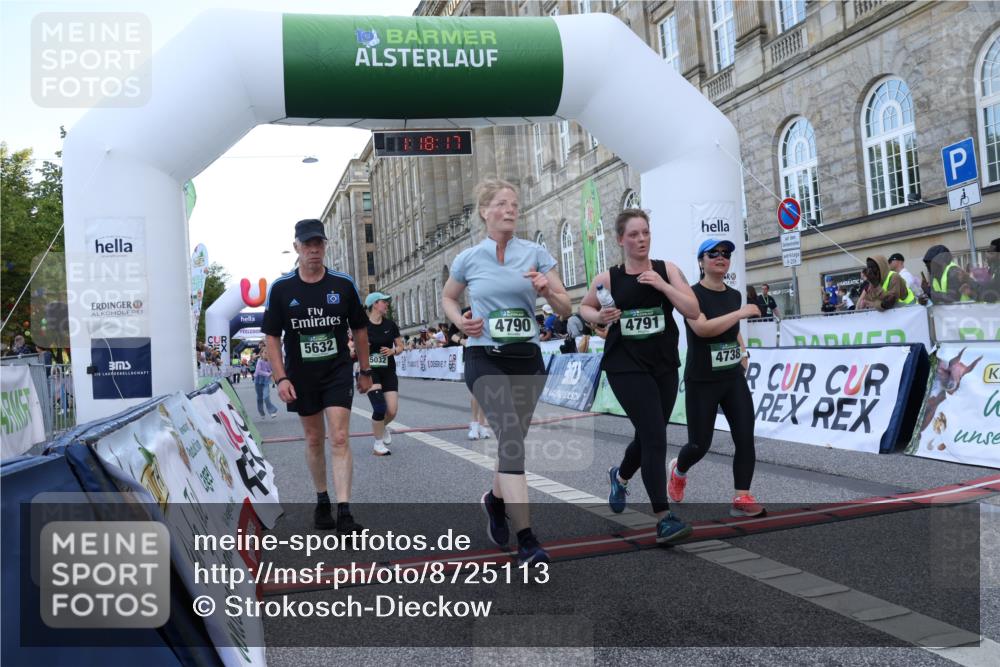 07.09.2025 - BARMER Alsterlauf Strokosch-Dieckow http://msf.ph/oto/8725113 07.09.2025 10:18:15 Ziel 2466, 3731, 4130, 4148, 4270, 4790, 4791, 5032, 5087, 5305, 5632, 5946 meine-sportfotos.de