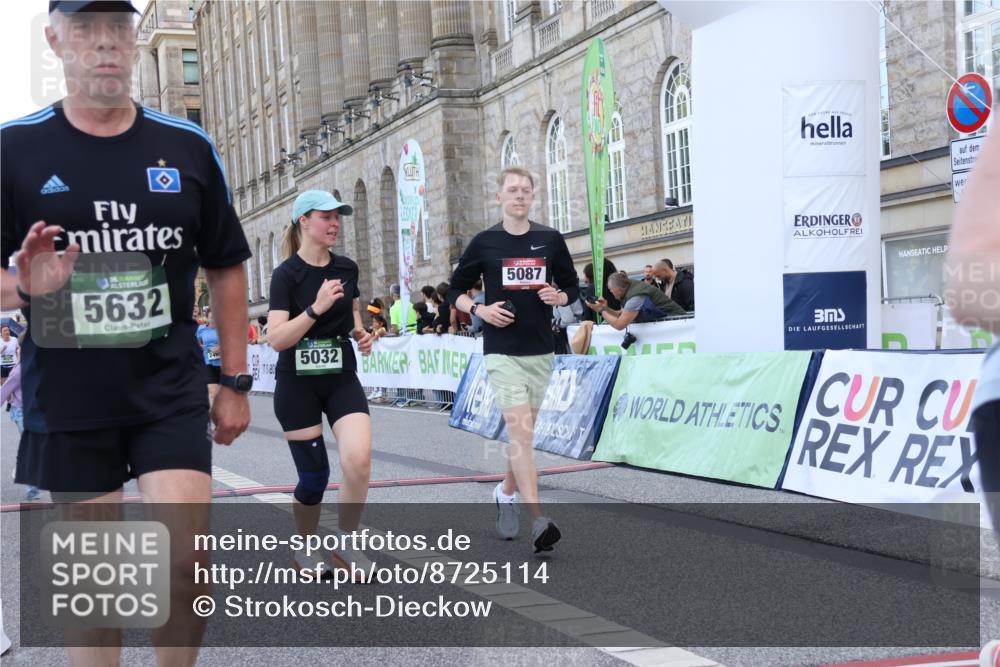 07.09.2025 - BARMER Alsterlauf Strokosch-Dieckow http://msf.ph/oto/8725114 07.09.2025 10:18:16 Ziel 2466, 3731, 4019, 4025, 4130, 4148, 4270, 4790, 4791, 5032, 5087, 5305, 5632, 5946 meine-sportfotos.de