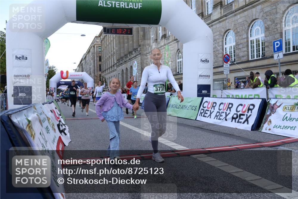 07.09.2025 - BARMER Alsterlauf Strokosch-Dieckow http://msf.ph/oto/8725123 07.09.2025 10:18:19 Ziel 2466, 2901, 3723, 3731, 3862, 4019, 4025, 4130, 4148, 4200, 4270, 5032, 5087, 5305 meine-sportfotos.de