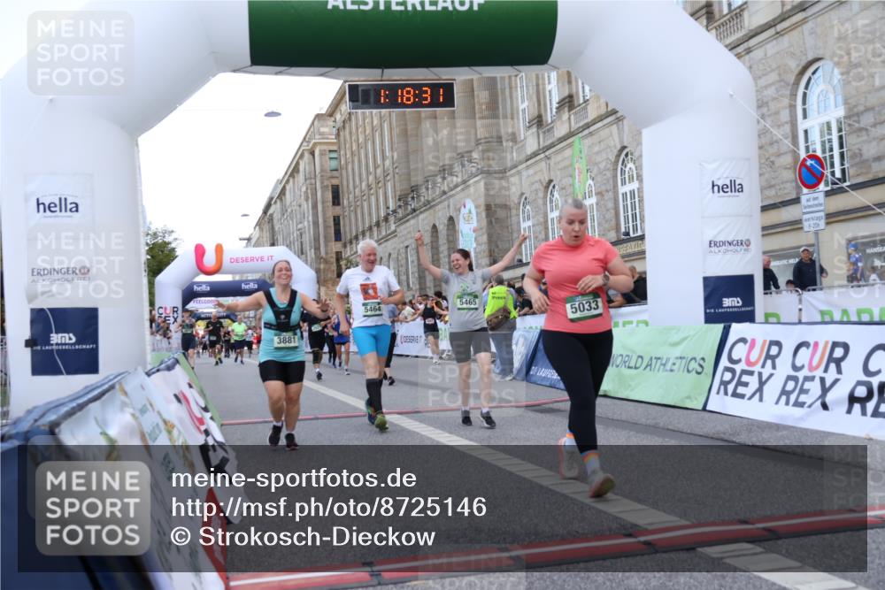 07.09.2025 - BARMER Alsterlauf Strokosch-Dieckow http://msf.ph/oto/8725146 07.09.2025 10:18:30 Ziel 2493, 2821, 2901, 3000, 3052, 3194, 3199, 3200, 3435, 3723, 3862, 3881, 3993, 4802, 5033, 5168, 5464, 5465, 8119, 8149, 8326 meine-sportfotos.de