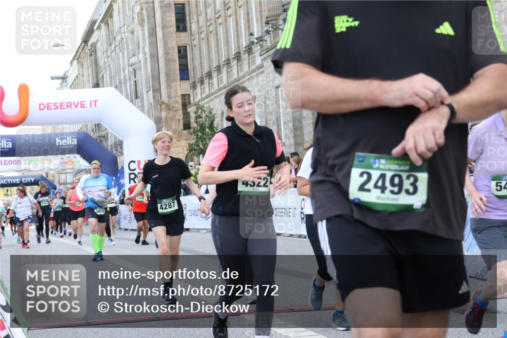 07.09.2025 - BARMER Alsterlauf Strokosch-Dieckow http://msf.ph/oto/8725172 07.09.2025 10:18:42 Ziel 2493, 3724, 4293, 4322, 4404, 4818, 5994, 8326 meine-sportfotos.de