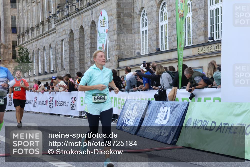 07.09.2025 - BARMER Alsterlauf Strokosch-Dieckow http://msf.ph/oto/8725184 07.09.2025 10:18:46 Ziel 2488, 2571, 3021, 3724, 4009, 4293, 4322, 4818, 5403, 5405, 5994 meine-sportfotos.de