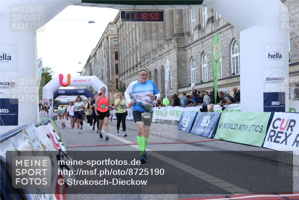 07.09.2025 - BARMER Alsterlauf Strokosch-Dieckow http://msf.ph/oto/8725190 07.09.2025 10:18:48 Ziel 2488, 2571, 3021, 3724, 4009, 4293, 4818, 5403, 5405, 5994, 8186 meine-sportfotos.de