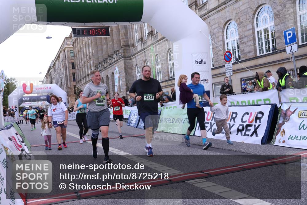 07.09.2025 - BARMER Alsterlauf Strokosch-Dieckow http://msf.ph/oto/8725218 07.09.2025 10:18:57 Ziel 2255, 2286, 2571, 2575, 2715, 3021, 3138, 3139, 3499, 4343, 4661, 4724, 5405, 8186, 8214 meine-sportfotos.de