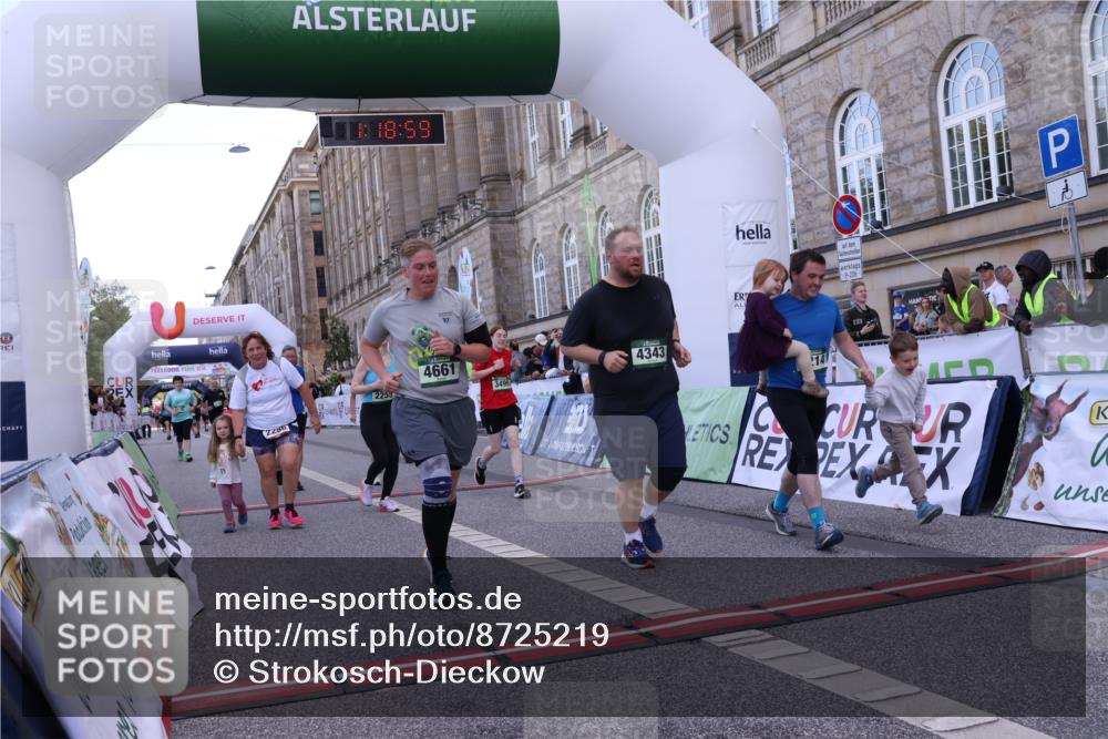 07.09.2025 - BARMER Alsterlauf Strokosch-Dieckow http://msf.ph/oto/8725219 07.09.2025 10:18:58 Ziel 2255, 2286, 2575, 2715, 3138, 3139, 3499, 4343, 4661, 4724, 8186, 8214 meine-sportfotos.de