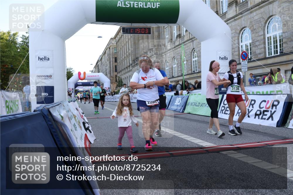 07.09.2025 - BARMER Alsterlauf Strokosch-Dieckow http://msf.ph/oto/8725234 07.09.2025 10:19:02 Ziel 2255, 2575, 2715, 3138, 3139, 3499, 4724 meine-sportfotos.de