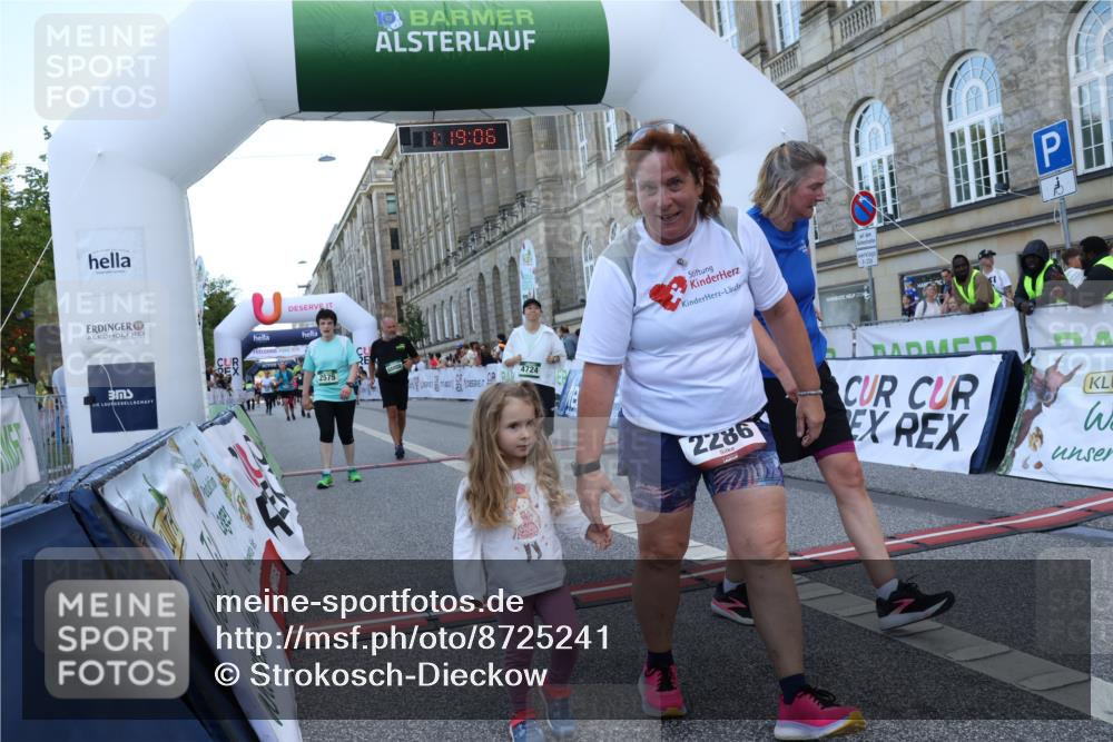 07.09.2025 - BARMER Alsterlauf Strokosch-Dieckow http://msf.ph/oto/8725241 07.09.2025 10:19:04 Ziel 2099, 2575, 2715, 3138, 3139, 4724 meine-sportfotos.de
