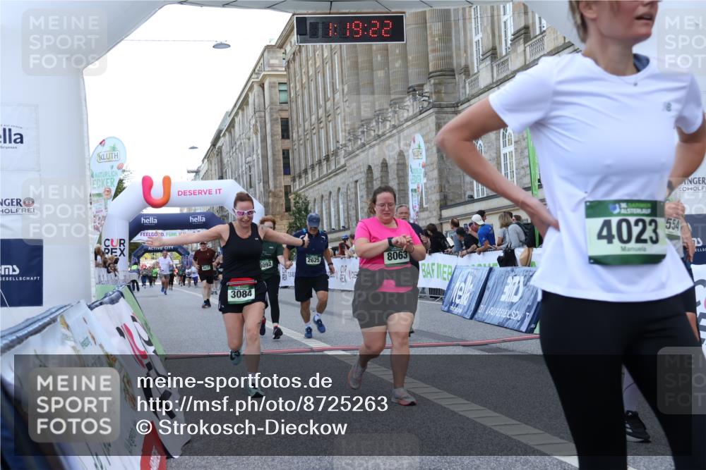 07.09.2025 - BARMER Alsterlauf Strokosch-Dieckow http://msf.ph/oto/8725263 07.09.2025 10:19:20 Ziel 2267, 2554, 2625, 3084, 3092, 4023, 4071, 4477, 4780, 8063 meine-sportfotos.de