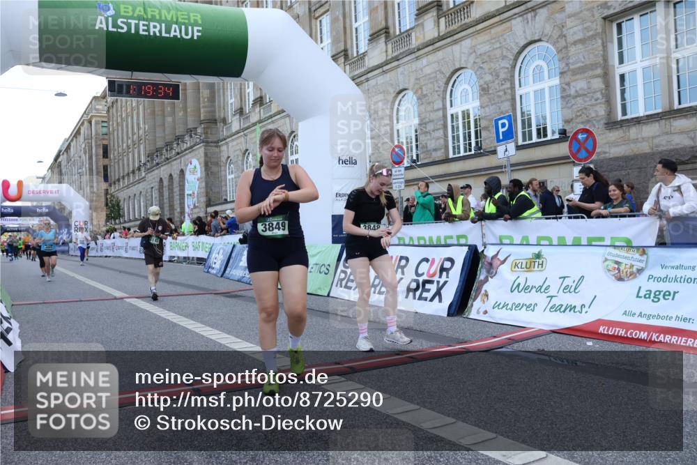 07.09.2025 - BARMER Alsterlauf Strokosch-Dieckow http://msf.ph/oto/8725290 07.09.2025 10:19:33 Ziel 2063, 2219, 3143, 3848, 3849, 4869, 6055 meine-sportfotos.de