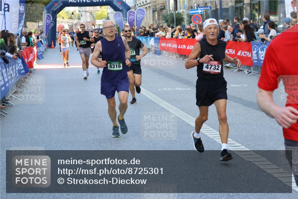 07.09.2025 - BARMER Alsterlauf Strokosch-Dieckow http://msf.ph/oto/8725301 07.09.2025 09:46:44 Ziel 2335, 2748, 4250, 4385, 4403, 4679, 4754, 4762, 4784, 4821, 4909, 5248, 5322, 5644, 5970, 6043, 6096, 8168, 8203, 8248 meine-sportfotos.de