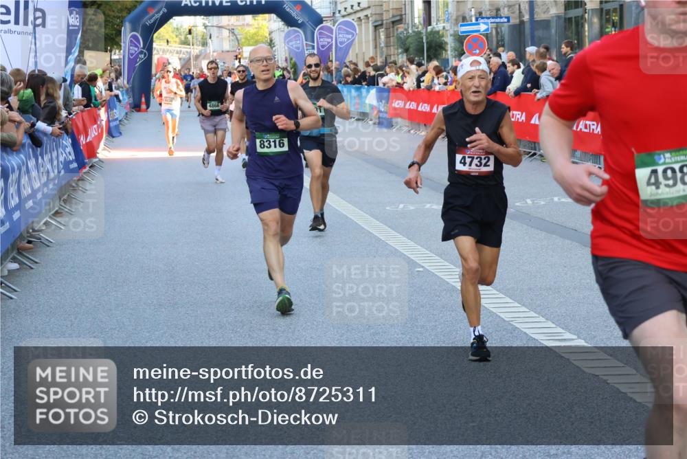 07.09.2025 - BARMER Alsterlauf Strokosch-Dieckow http://msf.ph/oto/8725311 07.09.2025 09:46:44 Ziel 2335, 2748, 4250, 4385, 4403, 4679, 4754, 4762, 4784, 4821, 4909, 5248, 5322, 5644, 5970, 6043, 6096, 8168, 8203, 8248 meine-sportfotos.de