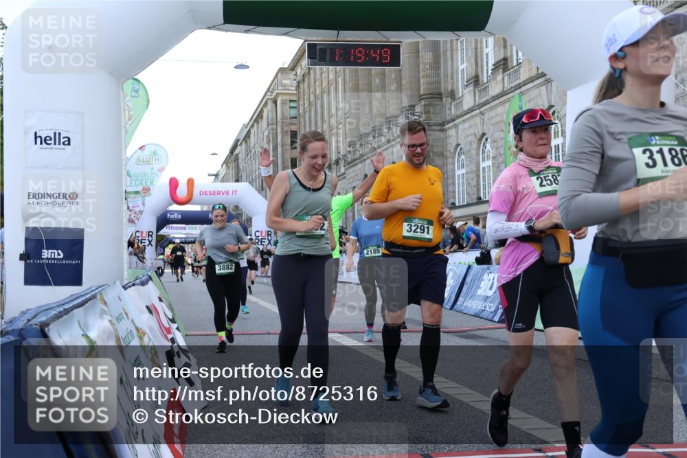 07.09.2025 - BARMER Alsterlauf Strokosch-Dieckow http://msf.ph/oto/8725316 07.09.2025 10:19:47 Ziel 2189, 2587, 2725, 3186, 3291, 3292, 3581, 3882, 4207, 4284, 4410, 4438, 4459, 5622, 5706, 6003 meine-sportfotos.de