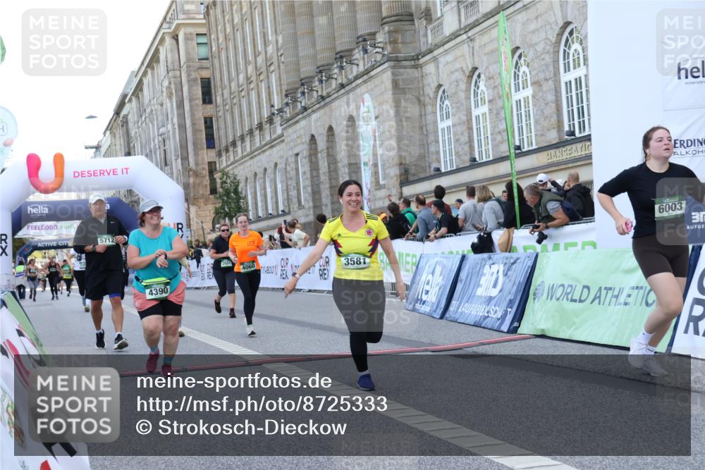 07.09.2025 - BARMER Alsterlauf Strokosch-Dieckow http://msf.ph/oto/8725333 07.09.2025 10:19:54 Ziel 2024, 3399, 3400, 3581, 4060, 4207, 4390, 4410, 4438, 4459, 5325, 5712, 6003 meine-sportfotos.de