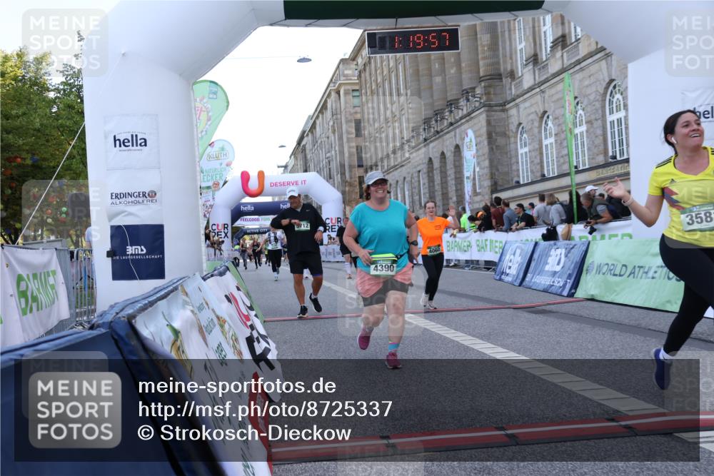 07.09.2025 - BARMER Alsterlauf Strokosch-Dieckow http://msf.ph/oto/8725337 07.09.2025 10:19:55 Ziel 2024, 3399, 3400, 3581, 4060, 4390, 4410, 4438, 4459, 5325, 5712, 6003 meine-sportfotos.de