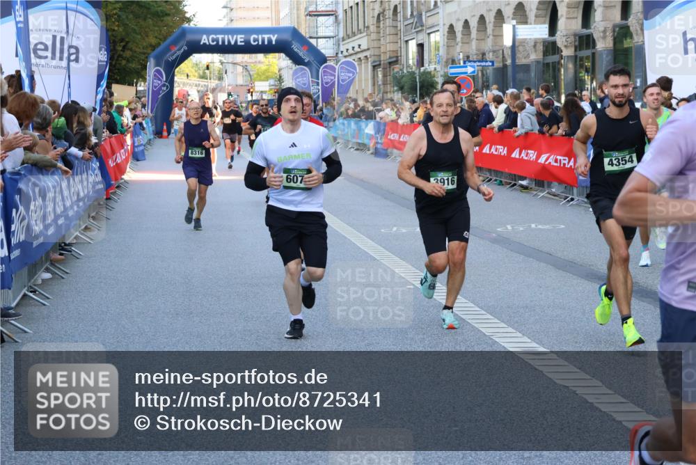 07.09.2025 - BARMER Alsterlauf Strokosch-Dieckow http://msf.ph/oto/8725341 07.09.2025 09:46:41 Ziel 2335, 2541, 2748, 2777, 4216, 4250, 4385, 4403, 4679, 4754, 4762, 4784, 4821, 4909, 5248, 5322, 5644, 5970, 6096, 8203, 8248, 8449 meine-sportfotos.de