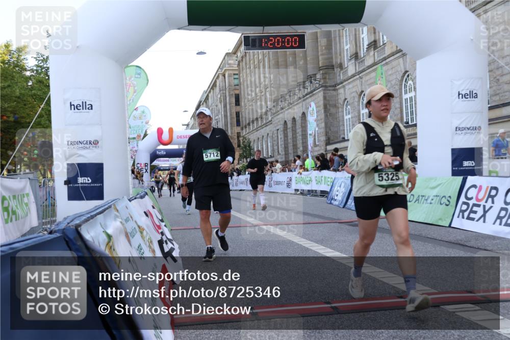 07.09.2025 - BARMER Alsterlauf Strokosch-Dieckow http://msf.ph/oto/8725346 07.09.2025 10:19:58 Ziel 2024, 3399, 3400, 3581, 4060, 4390, 4509, 4510, 5325, 5712, 6003 meine-sportfotos.de