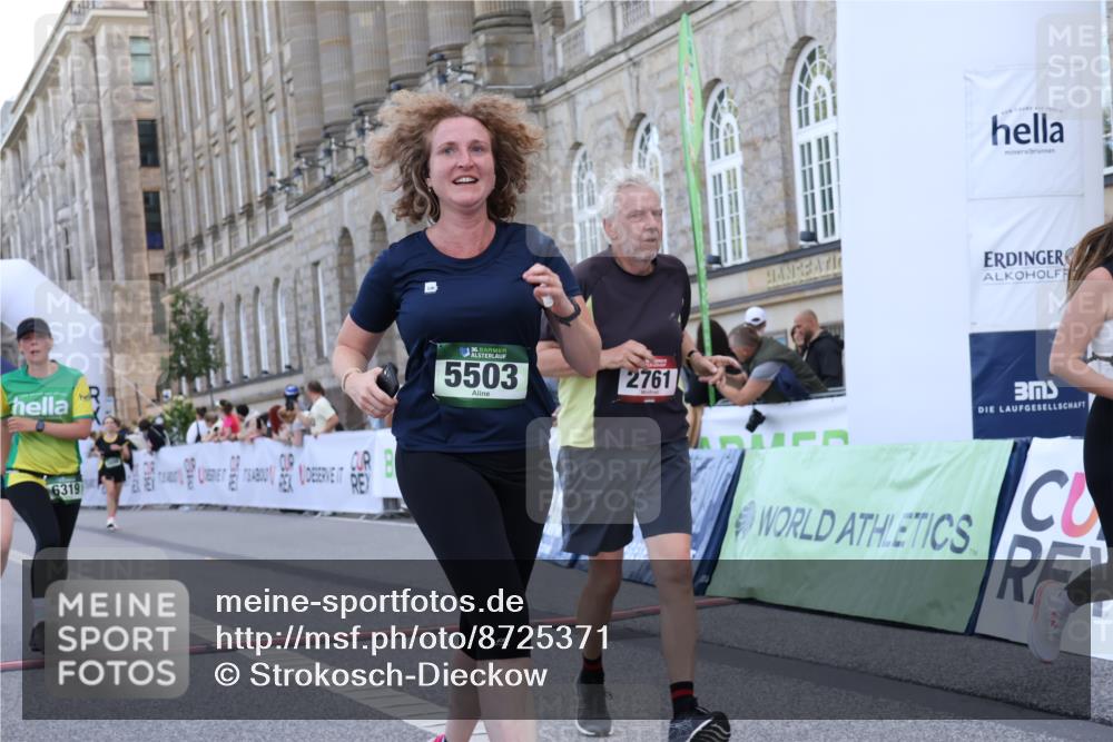 07.09.2025 - BARMER Alsterlauf Strokosch-Dieckow http://msf.ph/oto/8725371 07.09.2025 10:20:11 Ziel 2761, 4395, 4975, 5503, 5560, 5698, 6319 meine-sportfotos.de