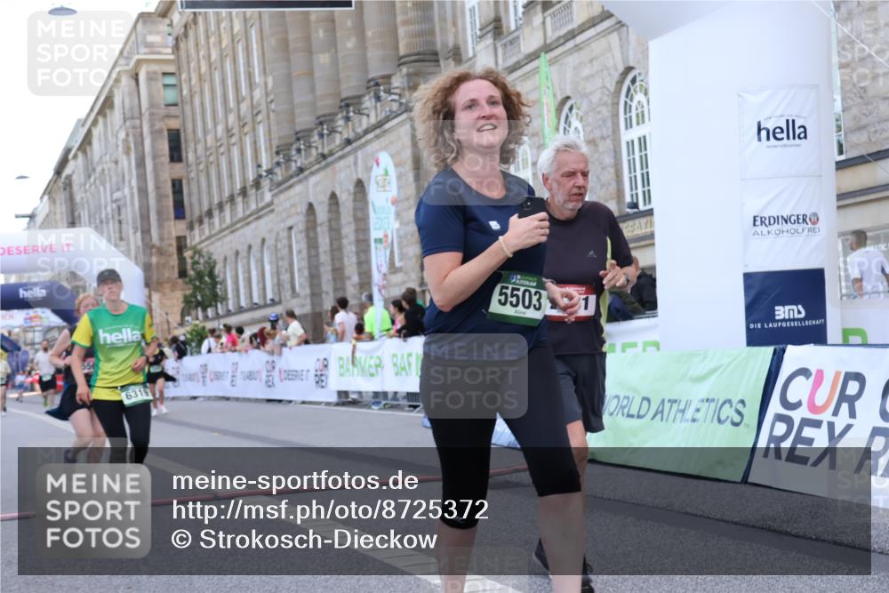 07.09.2025 - BARMER Alsterlauf Strokosch-Dieckow http://msf.ph/oto/8725372 07.09.2025 10:20:11 Ziel 2761, 4395, 4975, 5503, 5560, 5698, 6319 meine-sportfotos.de