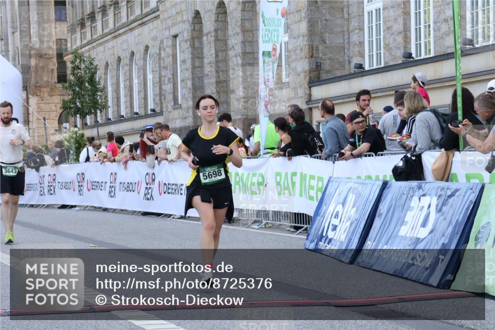 07.09.2025 - BARMER Alsterlauf Strokosch-Dieckow http://msf.ph/oto/8725376 07.09.2025 10:20:17 Ziel 3566, 3643, 3936, 5560, 5698, 6319 meine-sportfotos.de