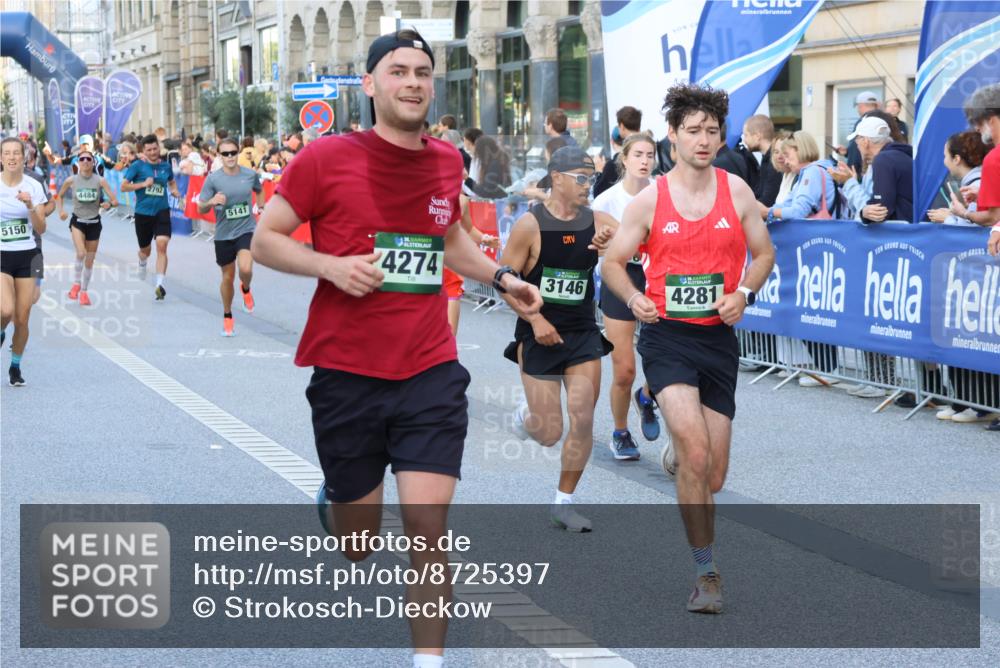 07.09.2025 - BARMER Alsterlauf Strokosch-Dieckow http://msf.ph/oto/8725397 07.09.2025 09:46:22 Ziel 2117, 2381, 2487, 2777, 3412, 3790, 3916, 3942, 4354, 4389, 4480, 4527, 4651, 4732, 4866, 4985, 5340, 5768, 6030, 6073, 6237, 8316, 8431 meine-sportfotos.de