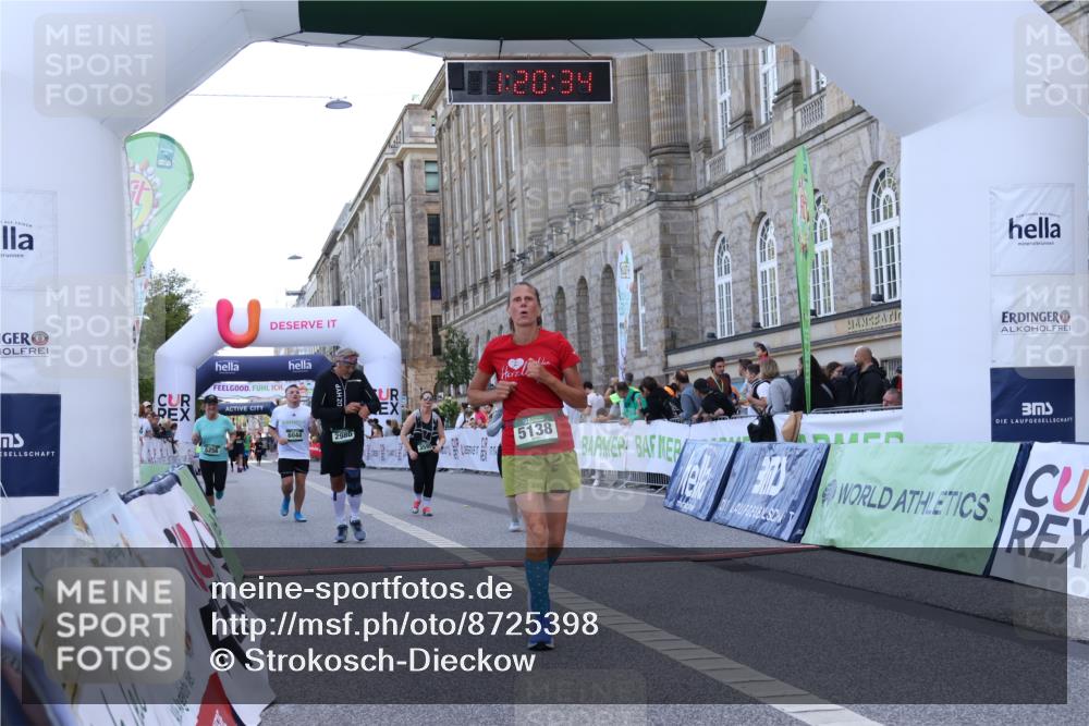 07.09.2025 - BARMER Alsterlauf Strokosch-Dieckow http://msf.ph/oto/8725398 07.09.2025 10:20:33 Ziel 2525, 2980, 3488, 3595, 4145, 5138, 5256, 6044 meine-sportfotos.de