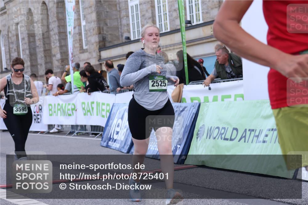 07.09.2025 - BARMER Alsterlauf Strokosch-Dieckow http://msf.ph/oto/8725401 07.09.2025 10:20:35 Ziel 2525, 2980, 3595, 4145, 4393, 5138, 5256, 6044 meine-sportfotos.de
