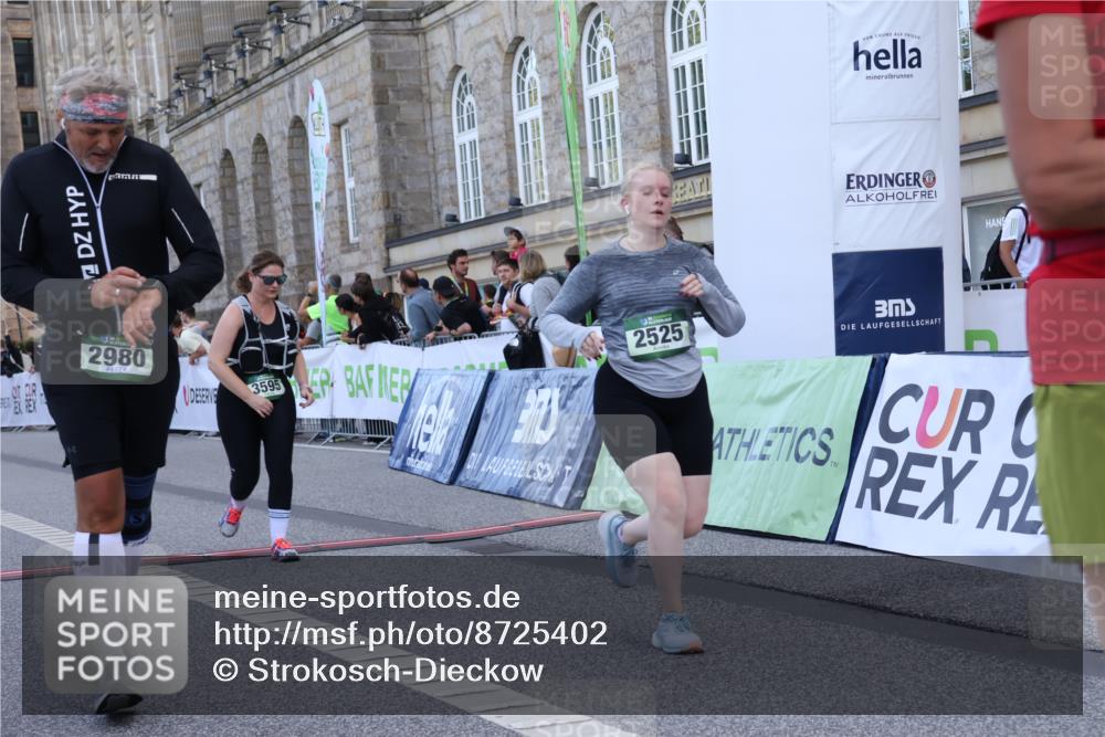 07.09.2025 - BARMER Alsterlauf Strokosch-Dieckow http://msf.ph/oto/8725402 07.09.2025 10:20:35 Ziel 2525, 2980, 3595, 4145, 4393, 5138, 5256, 6044 meine-sportfotos.de