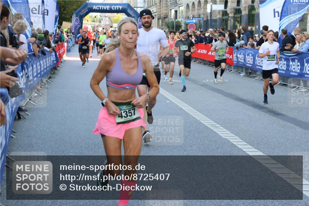 07.09.2025 - BARMER Alsterlauf Strokosch-Dieckow http://msf.ph/oto/8725407 07.09.2025 09:46:18 Ziel 2381, 2487, 2953, 3276, 3412, 3790, 3916, 3942, 4131, 4354, 4389, 4480, 4527, 4651, 4732, 4866, 4985, 5123, 5340, 5768, 6030, 6073, 6237, 8316, 8431, 8470 meine-sportfotos.de