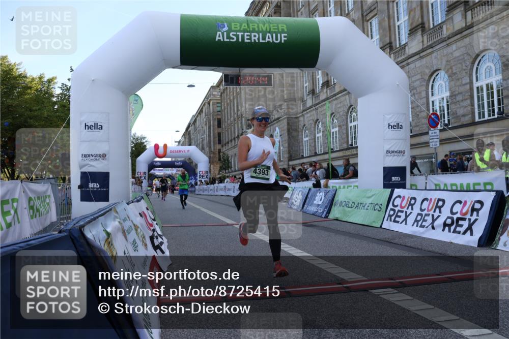 07.09.2025 - BARMER Alsterlauf Strokosch-Dieckow http://msf.ph/oto/8725415 07.09.2025 10:20:43 Ziel 3619, 4393, 4394 meine-sportfotos.de
