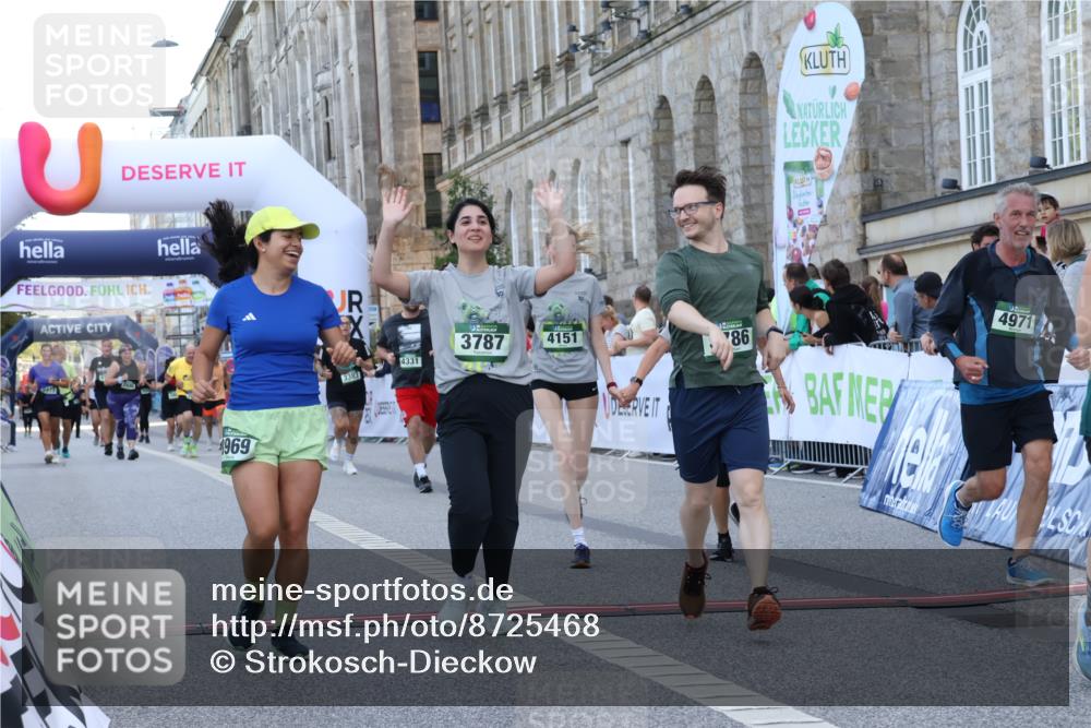 07.09.2025 - BARMER Alsterlauf Strokosch-Dieckow http://msf.ph/oto/8725468 07.09.2025 10:21:14 Ziel 3216, 3297, 3383, 3672, 3786, 3787, 3969, 4151, 4152, 4331, 4971 meine-sportfotos.de