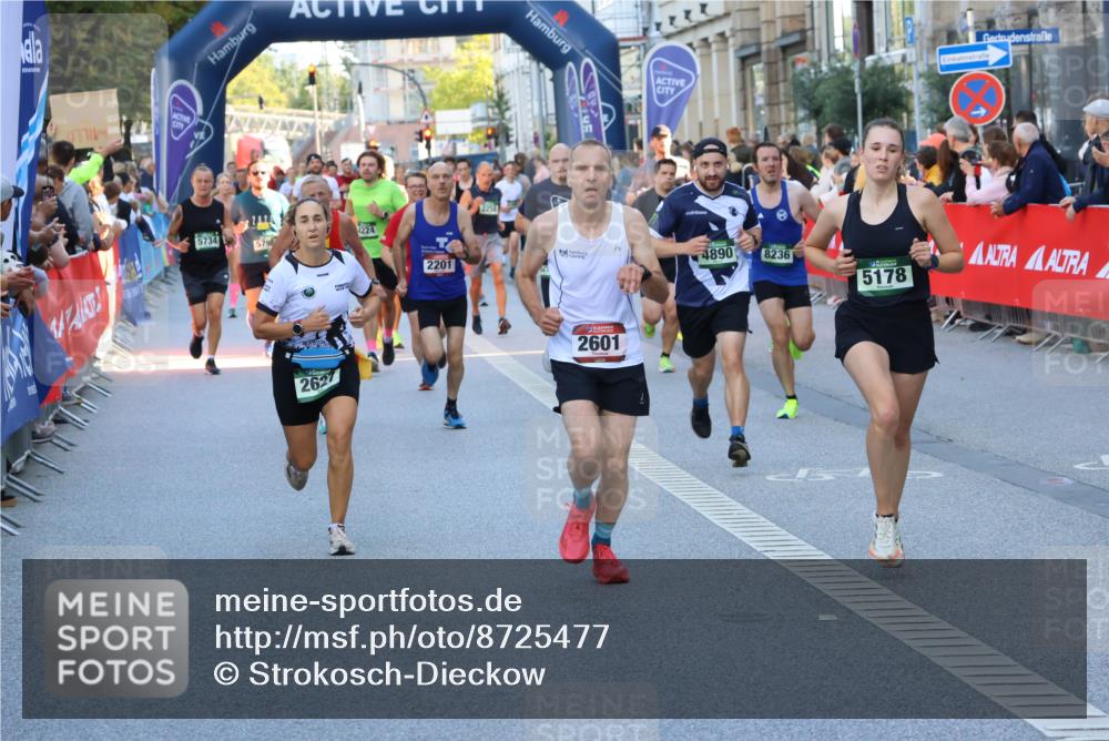 07.09.2025 - BARMER Alsterlauf Strokosch-Dieckow http://msf.ph/oto/8725477 07.09.2025 09:46:06 Ziel 2178, 2357, 2381, 2404, 2676, 2721, 2792, 2953, 3146, 3276, 3788, 3916, 4131, 4134, 4354, 4389, 4480, 4484, 4651, 4732, 4865, 4927, 4985, 5123, 5141, 5150, 5387, 5451, 5584, 5724, 5729, 6011, 6072, 6073, 6166, 6286, 8011, 8191, 8316, 8470 meine-sportfotos.de