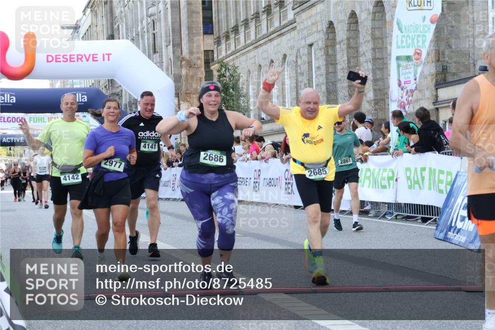 07.09.2025 - BARMER Alsterlauf Strokosch-Dieckow http://msf.ph/oto/8725485 07.09.2025 10:21:23 Ziel 2685, 2686, 2861, 2862, 2977, 3383, 4003, 4011, 4141, 4142, 4331 meine-sportfotos.de