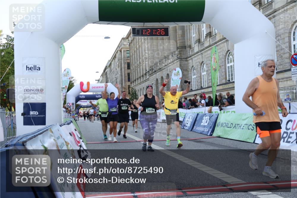 07.09.2025 - BARMER Alsterlauf Strokosch-Dieckow http://msf.ph/oto/8725490 07.09.2025 10:21:24 Ziel 2685, 2686, 2861, 2862, 2977, 3383, 4003, 4011, 4141, 4142, 4331 meine-sportfotos.de
