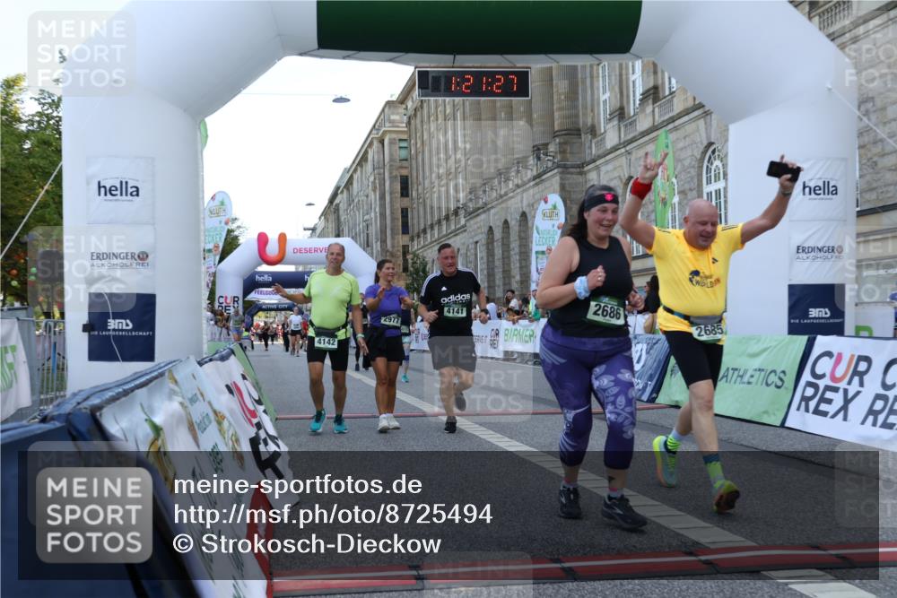 07.09.2025 - BARMER Alsterlauf Strokosch-Dieckow http://msf.ph/oto/8725494 07.09.2025 10:21:25 Ziel 2685, 2686, 2861, 2862, 2977, 3383, 4003, 4011, 4141, 4142 meine-sportfotos.de