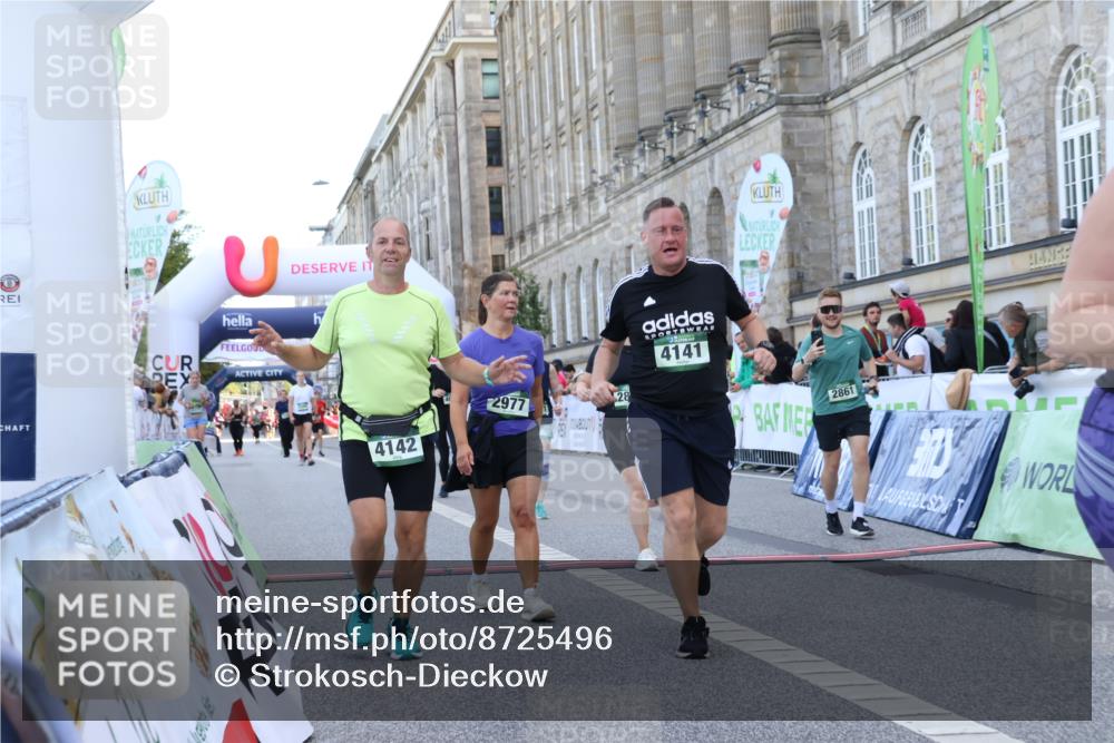 07.09.2025 - BARMER Alsterlauf Strokosch-Dieckow http://msf.ph/oto/8725496 07.09.2025 10:21:26 Ziel 2685, 2686, 2861, 2862, 2977, 4003, 4011, 4141, 4142 meine-sportfotos.de