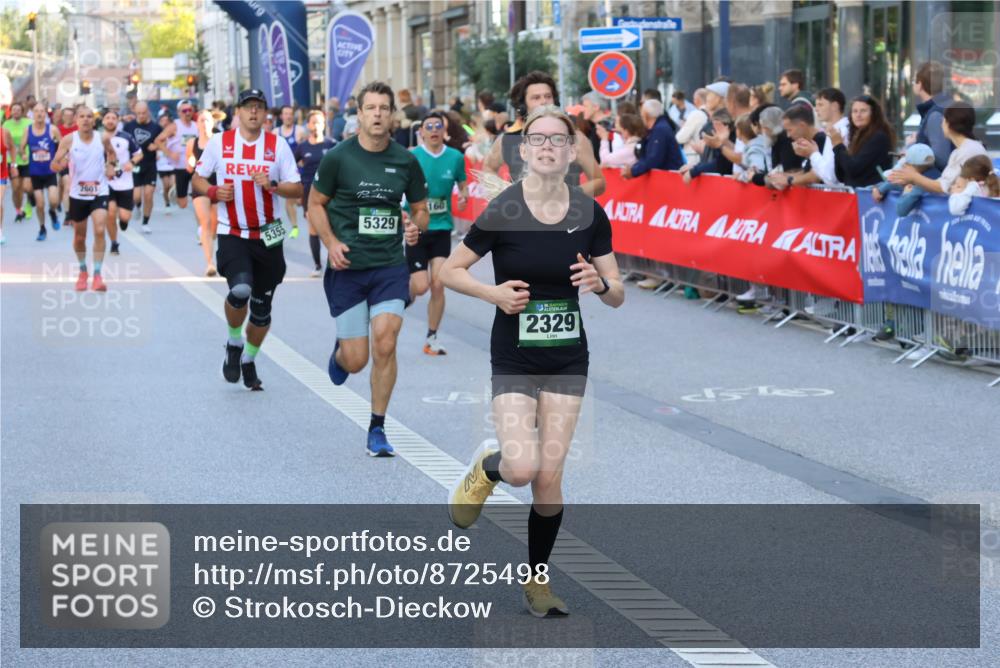 07.09.2025 - BARMER Alsterlauf Strokosch-Dieckow http://msf.ph/oto/8725498 07.09.2025 09:46:00 Ziel 2178, 2357, 2404, 2546, 2676, 2721, 2792, 2953, 3146, 3788, 4131, 4134, 4274, 4281, 4357, 4358, 4484, 4865, 4927, 5123, 5141, 5150, 5387, 5451, 5584, 5724, 5729, 5963, 6011, 6072, 6166, 6286, 8011, 8191, 8411, 8470 meine-sportfotos.de