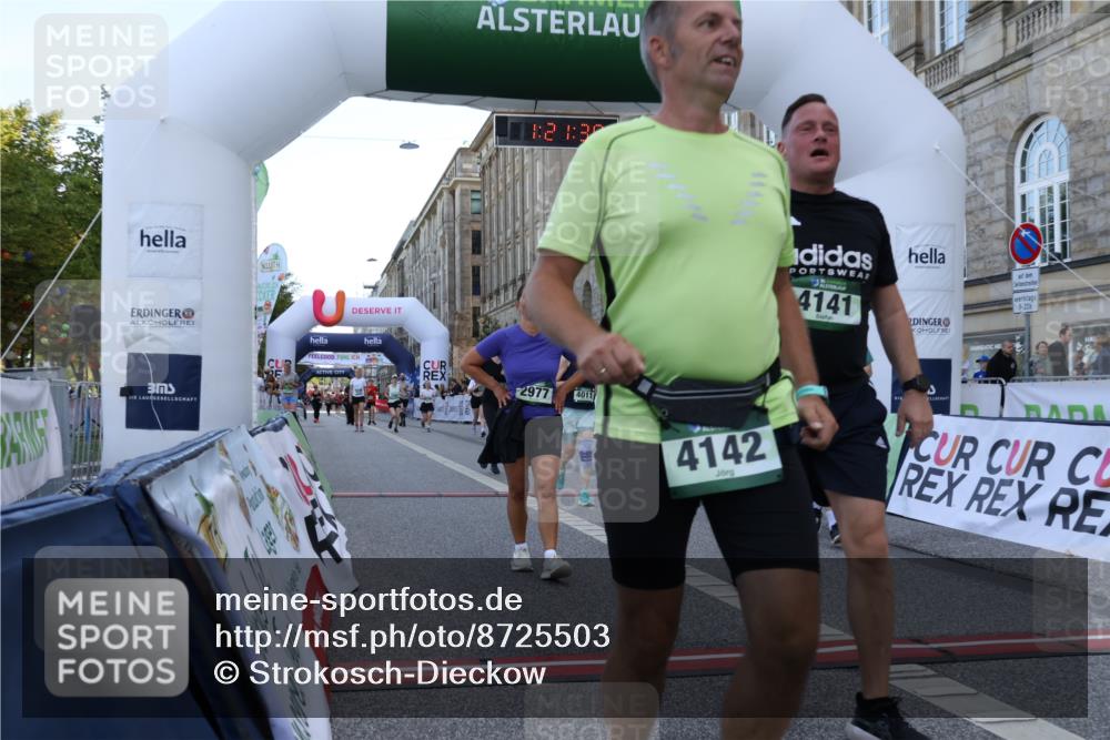 07.09.2025 - BARMER Alsterlauf Strokosch-Dieckow http://msf.ph/oto/8725503 07.09.2025 10:21:28 Ziel 2685, 2686, 2861, 2862, 2977, 3777, 4003, 4011, 4141, 4142, 4206, 4564 meine-sportfotos.de