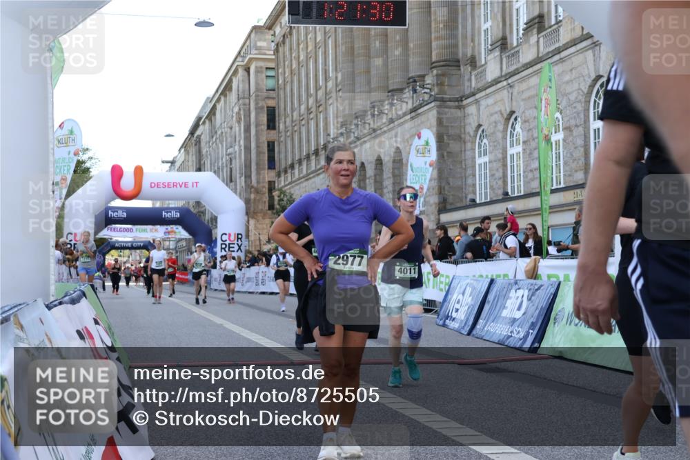 07.09.2025 - BARMER Alsterlauf Strokosch-Dieckow http://msf.ph/oto/8725505 07.09.2025 10:21:29 Ziel 2685, 2686, 2861, 2862, 2977, 3777, 4003, 4011, 4141, 4142, 4206, 4564, 4919, 5019 meine-sportfotos.de